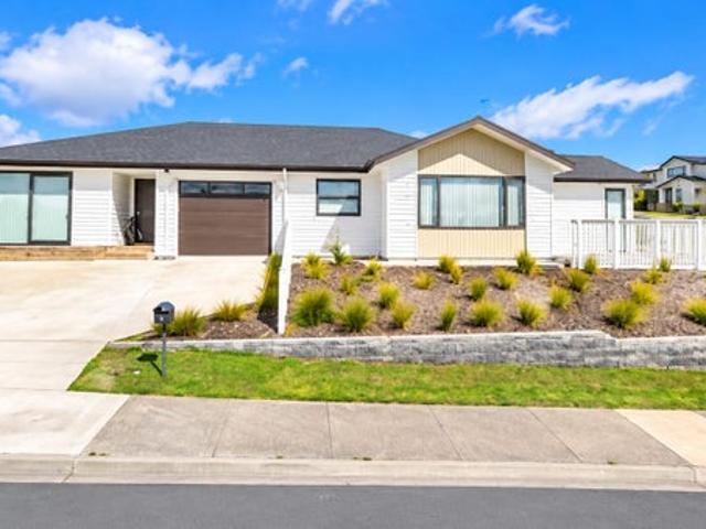 House for rent in Arran Hills, Hibiscus and Bays