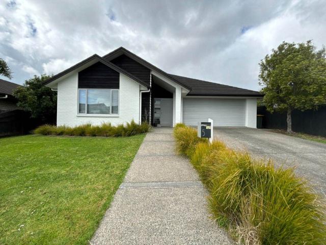 House for rent in Whangaparaoa, Oroua County