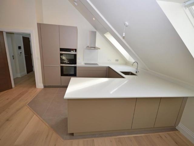 Apartment for rent in The Hale, Mill Hill