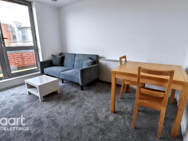Apartment for rent in Leylands, West Yorkshire