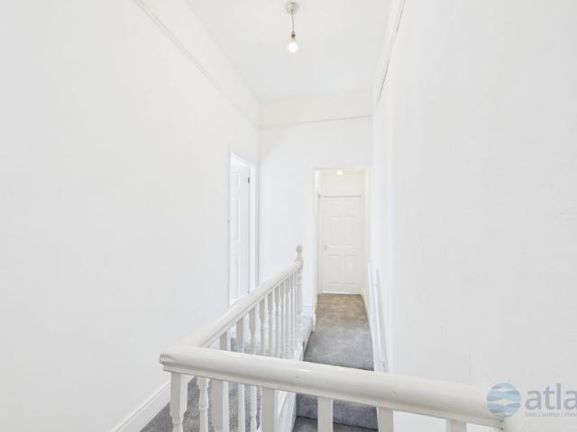 House for rent in Calderstones