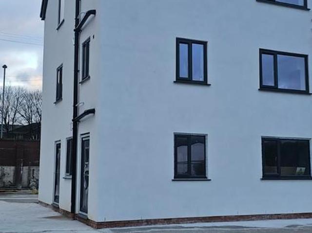 Apartment for rent in Shaw and Crompton, Pendock