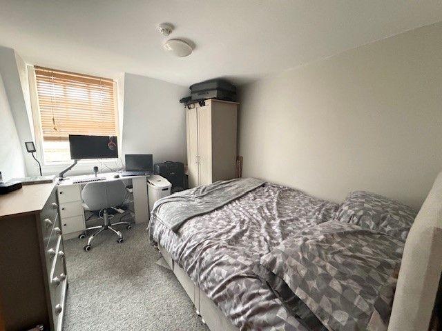 Room for rent in Dulcote, Bath And North East Somerset