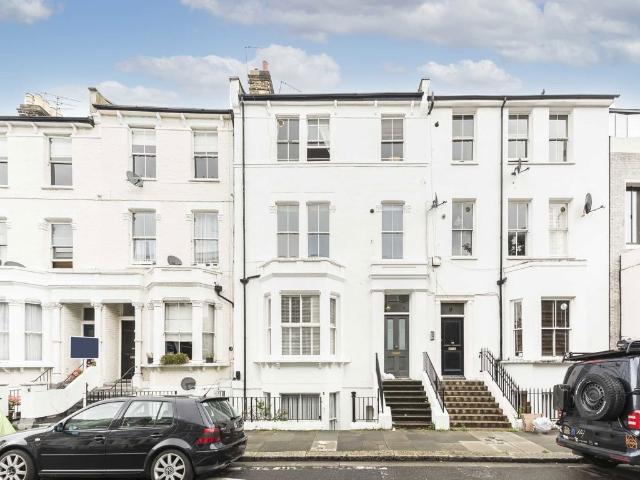 Apartment for rent in Brook Green, Greater London
