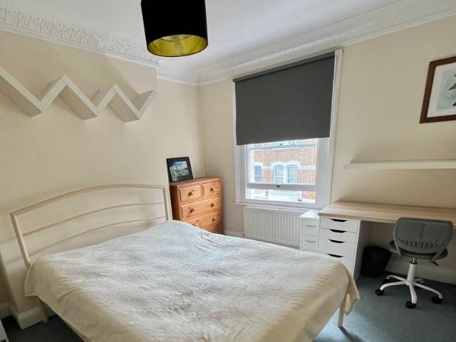 House for rent in London Borough of Hammersmith and Fulham, Greater London