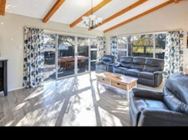 House for rent in Otakou