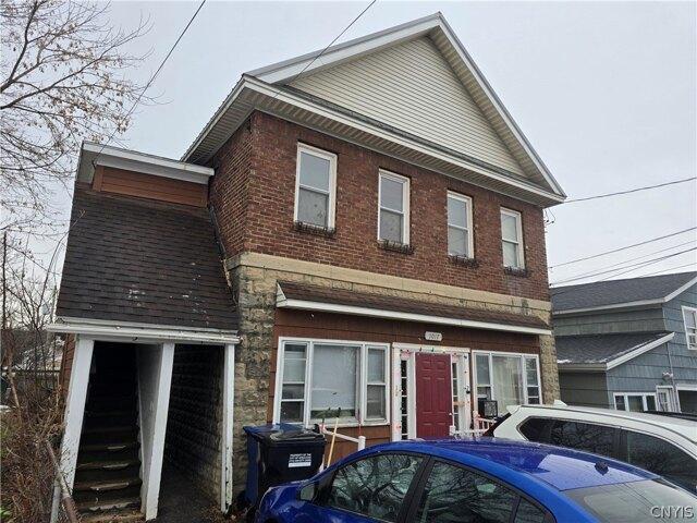 House for sale in Syracuse, New York