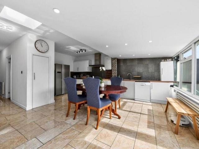 House for rent in High Barnet, Greater London