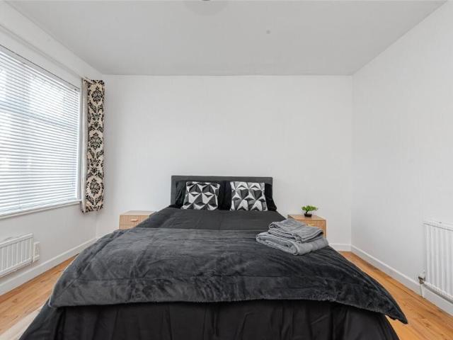 House for rent in High Barnet, Greater London