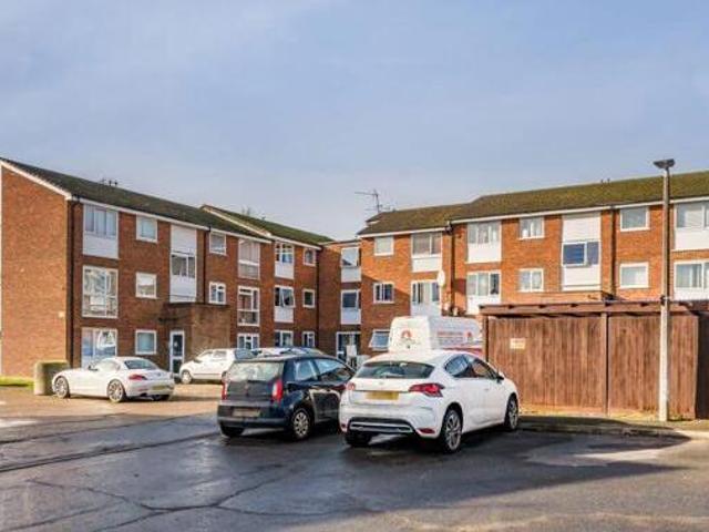 House for sale in Pouchen End, Hertfordshire