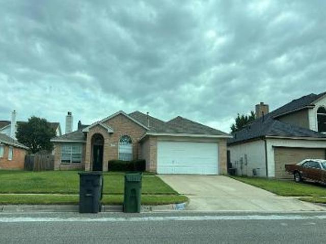 House for sale in Arlington
