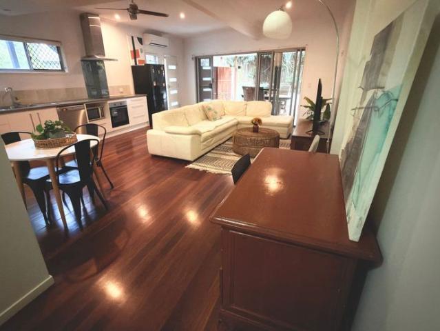 Townhouse for rent in Toombul, Queensland