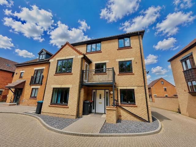 Room for rent in Oakhill, Shenley Church End