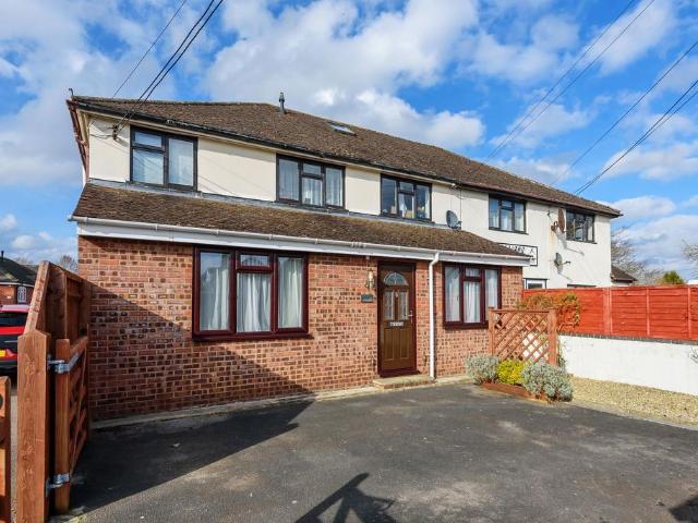 Apartment for rent in Dromore, Oxfordshire