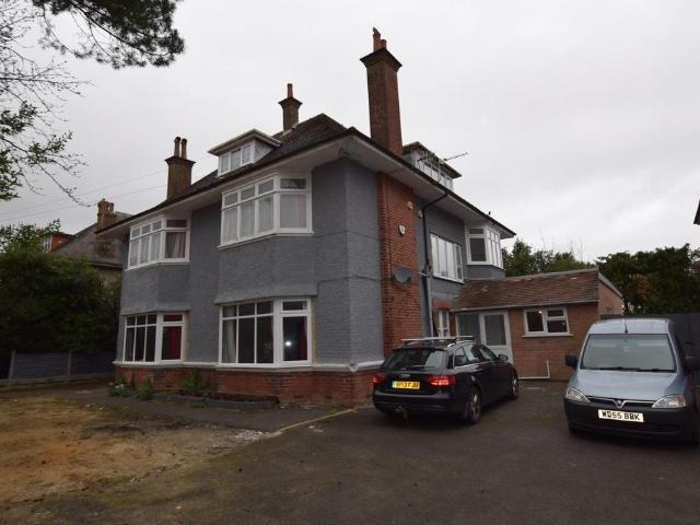 Apartment for rent in Charminster, Bournemouth