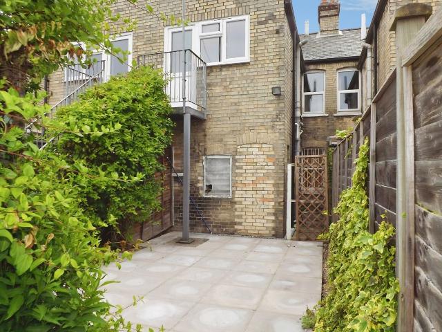 Apartment for rent in Chesterton, Arbury