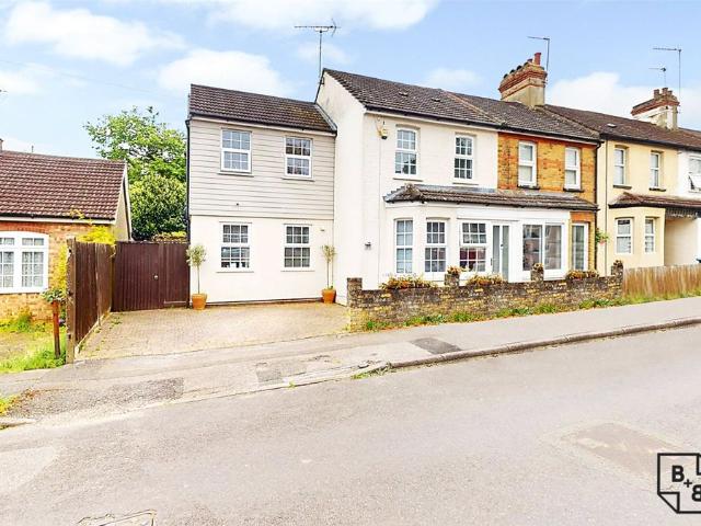 House for rent in Caterham on the Hill, Hillview