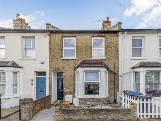 Apartment for rent in London Borough of Merton, Greater London
