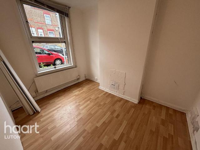 House for rent in Farley Hill, Spring Park
