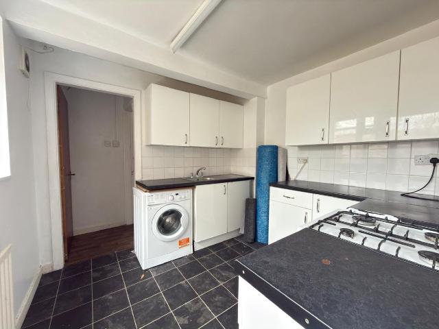 Apartment for rent in The Polygon, City Of Southampton