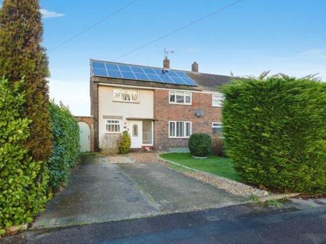 House for sale in Spring Vale, Hampshire