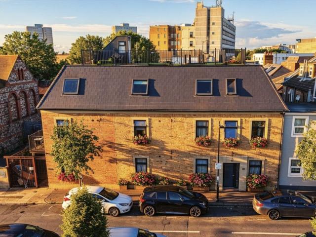 Room for rent in Milton, Alton Barnes