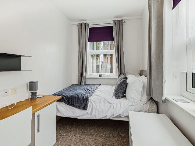 Room for rent in Milton, Alton Barnes