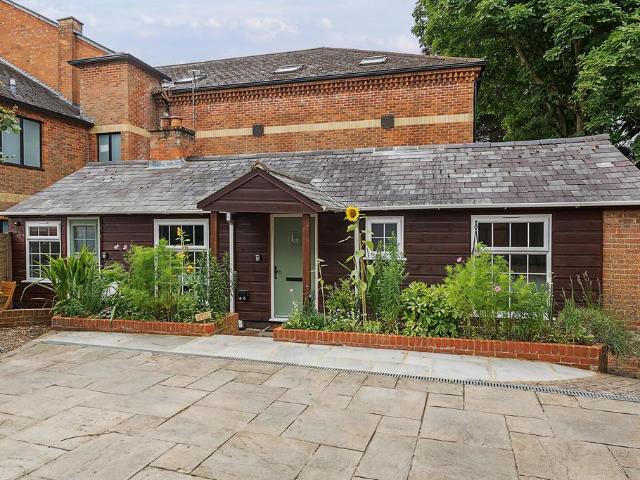 House for rent in Emmbrook, Wokingham