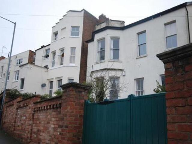 House for rent in Green Close, Warwickshire