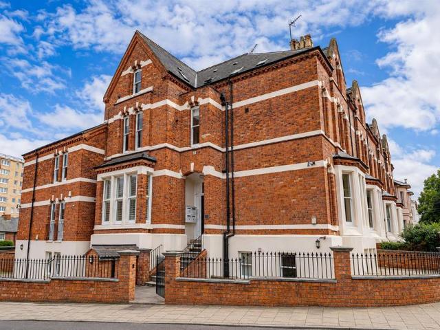 Apartment for rent in Milverton, Green Close