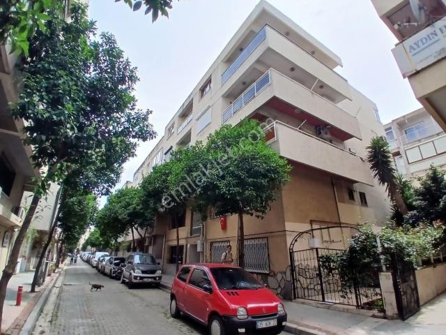 Konak, İzmir içerisinde satılık mülk