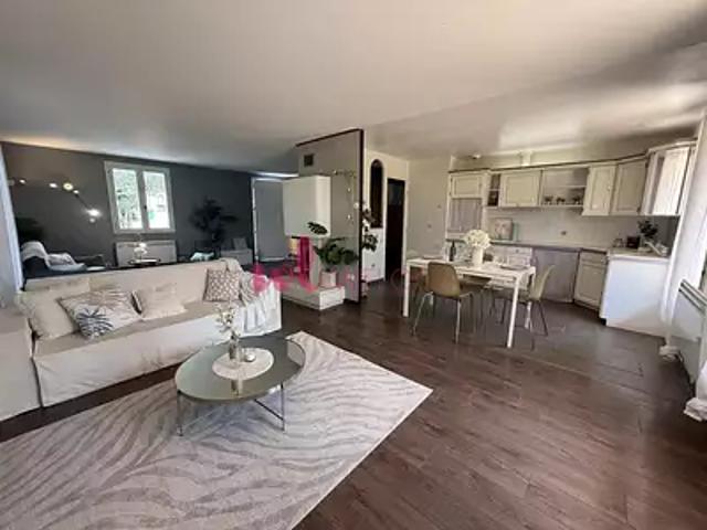 Maison vente à Mimet, Quartier de la Tour