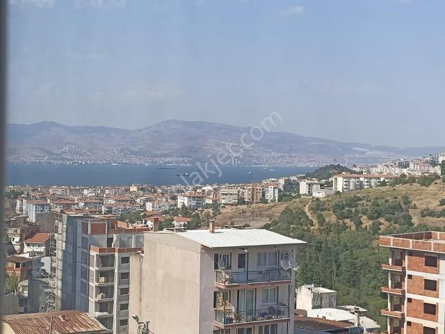Karabağlar, İzmir içerisinde kiralık mülk