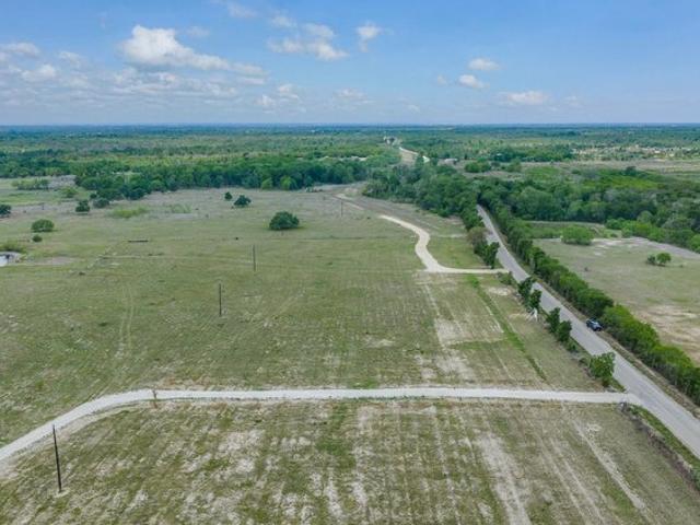 Land for sale in Lockhart, Texas
