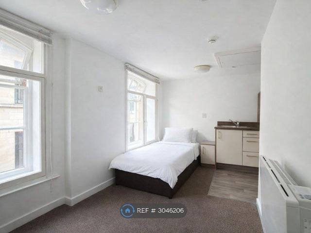 Studio for rent in The Meadows, City of Nottingham