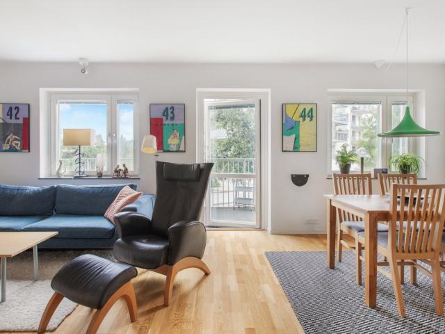 Bostadsrätt till salu i Häggvik, Stockholm