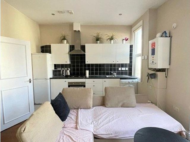 Apartment for rent in Harlesden, Greater London