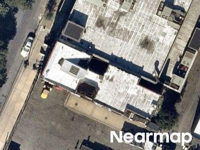 House for sale in The Bronx, Arverne