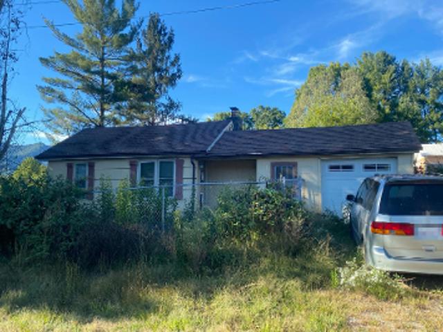 House for sale in West Canton, Canton