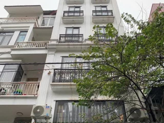 Nhà mặt phố bán tại Hoàn Kiếm, Hà Nội