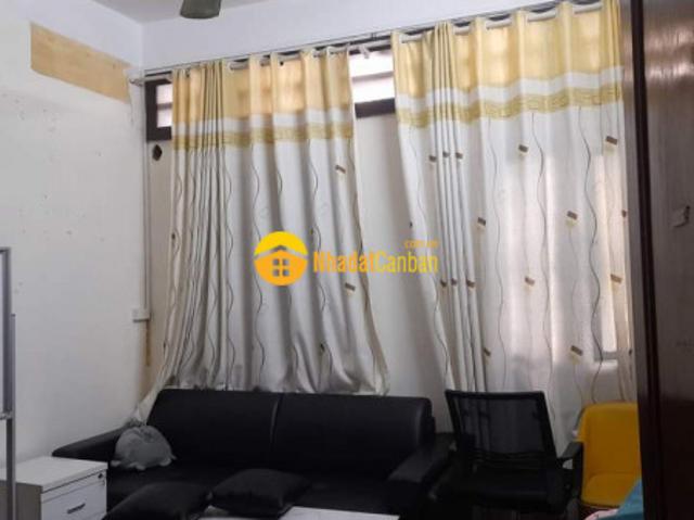 Nhà mặt phố bán