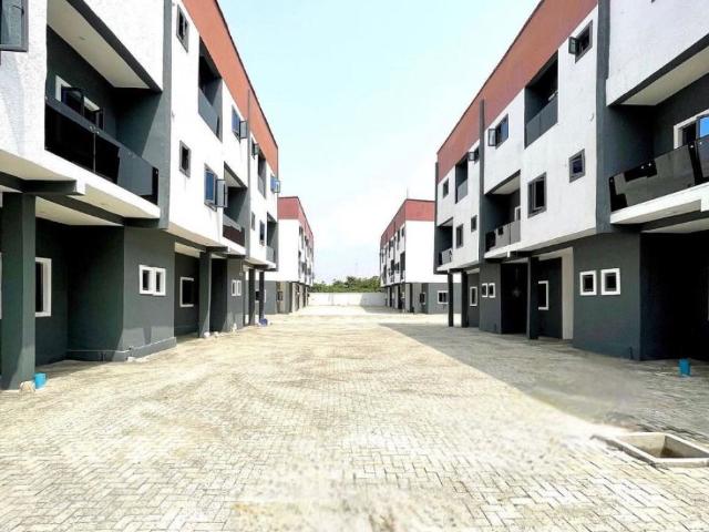 House for sale in Eti Osa, Abuja