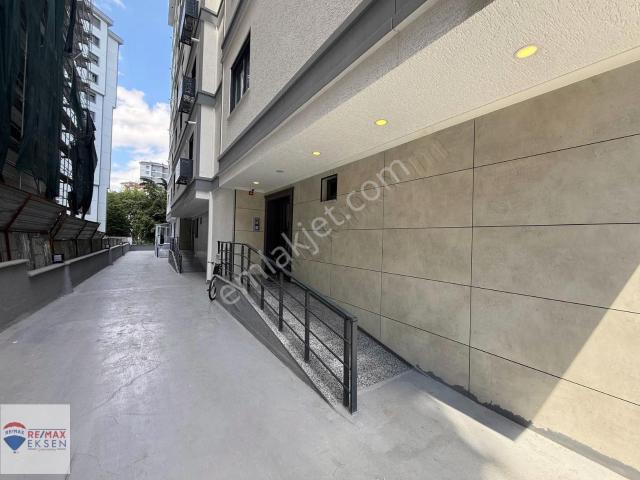 Kadiköy, İstanbul içerisinde kiralık mülk