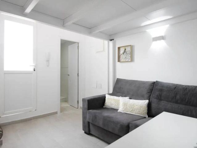 Estudio en alquiler en Salamanca, Madrid