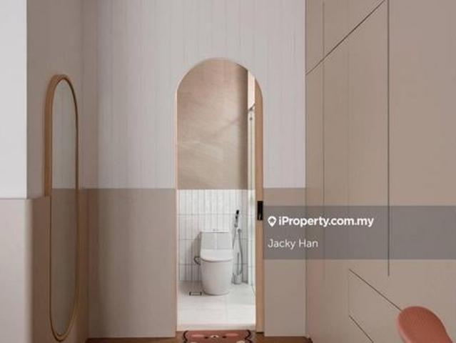 Serviced Residence for sale in Pantai