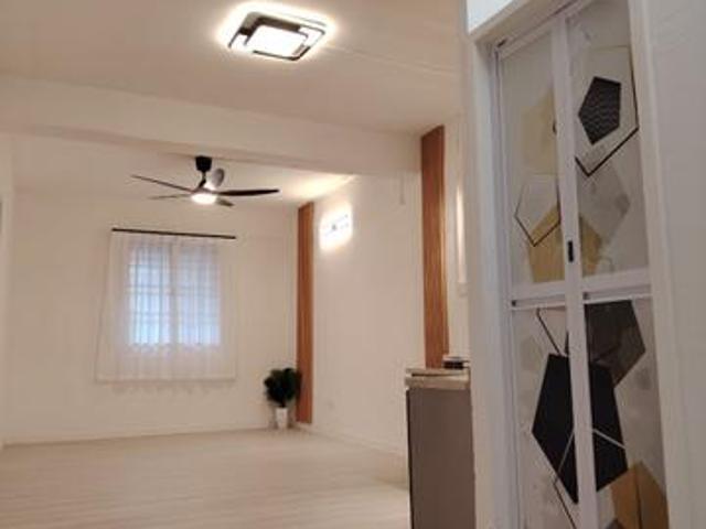Flat for sale in Relau, George Town