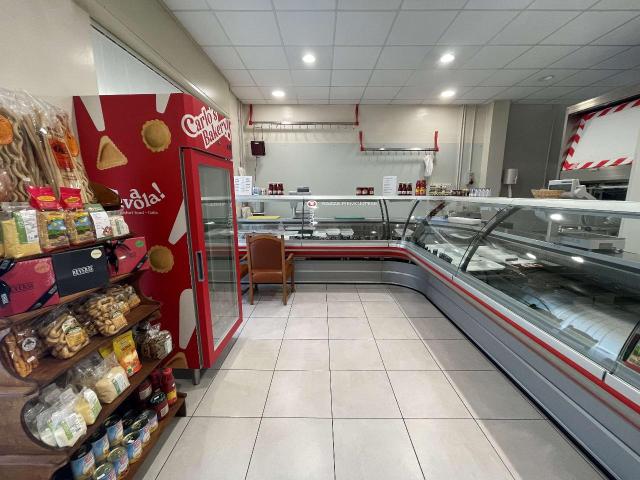 Locale Commerciale in vendita a Piemonte, Torino