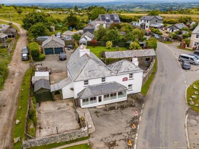 House for sale in Lamellion, Cornwall