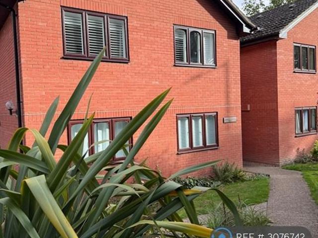 Apartment for rent in Fleet, Hart