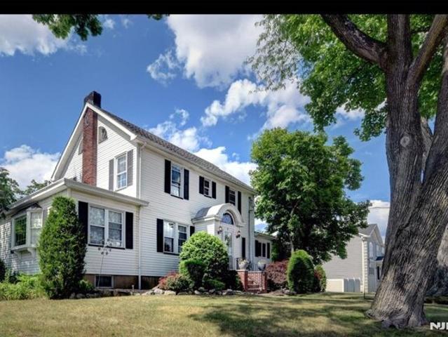 House for sale in Passaic, New Jersey